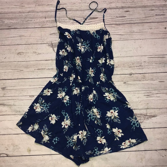 Hollister Pants - NWT floral hollister romper